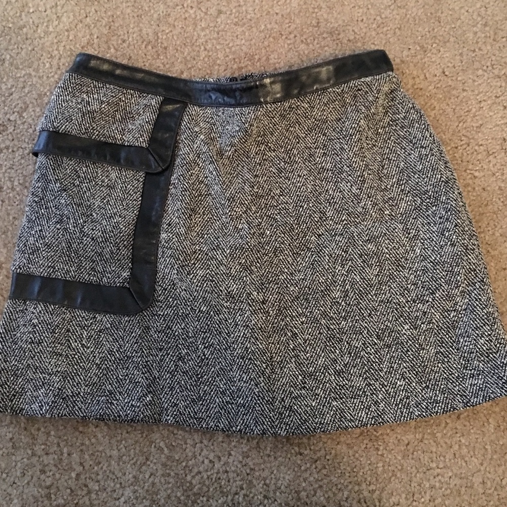Bebe skirt